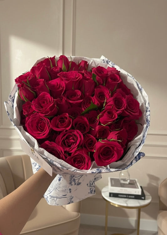 Dior-style bouquet of 50 raspberry-red roses (raspberry hue)