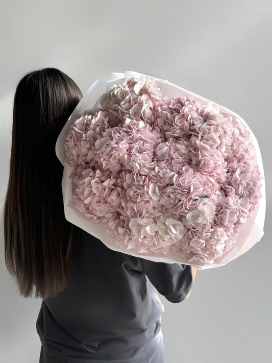 Bouquet of 20 pink hydrangeas