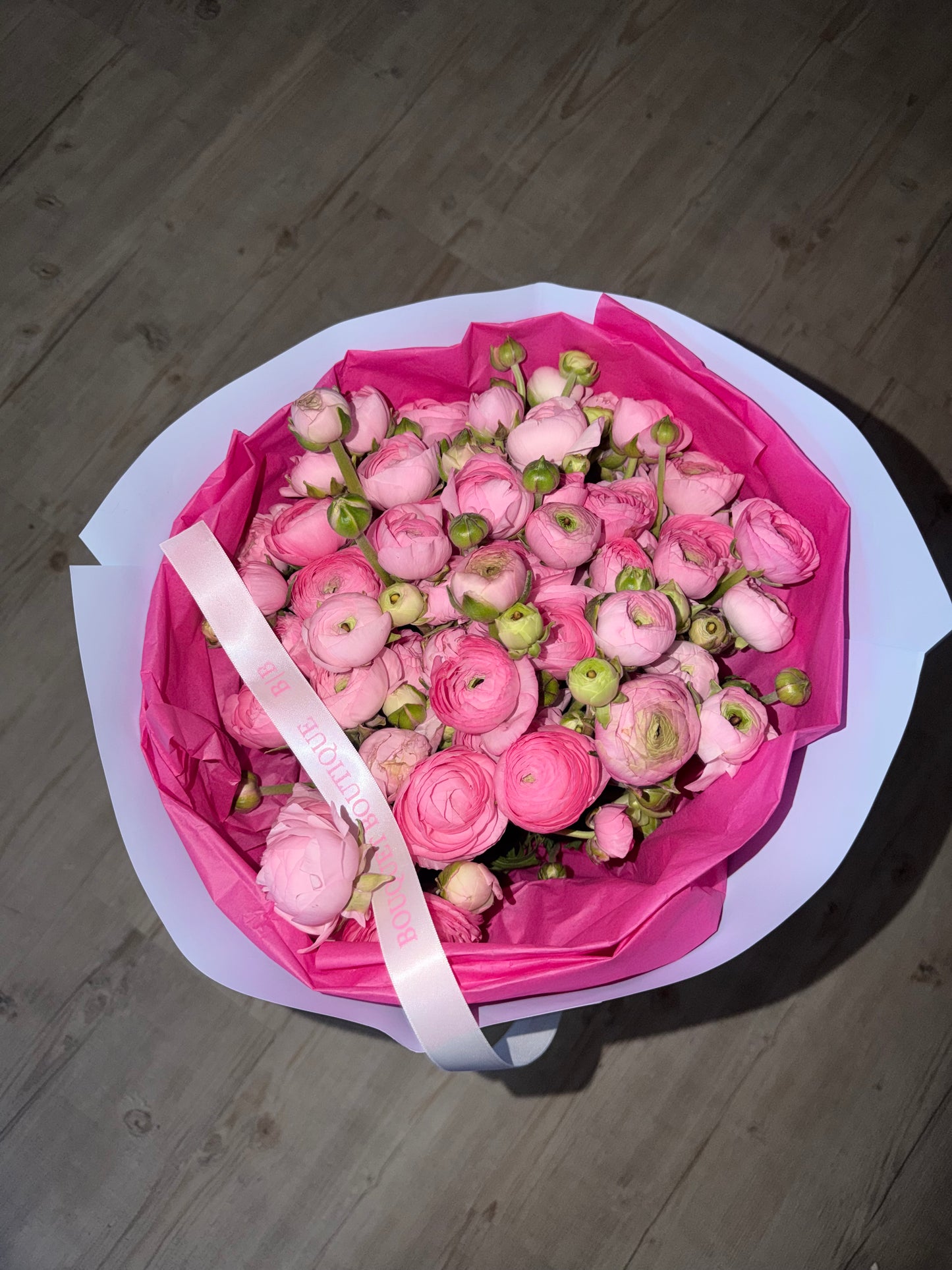 Aesthetic designer bouquet of 50 peony roses (ranunculus) ✨