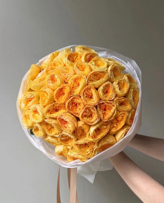 Bouquet of 50 yellow peony roses (ranunculus)