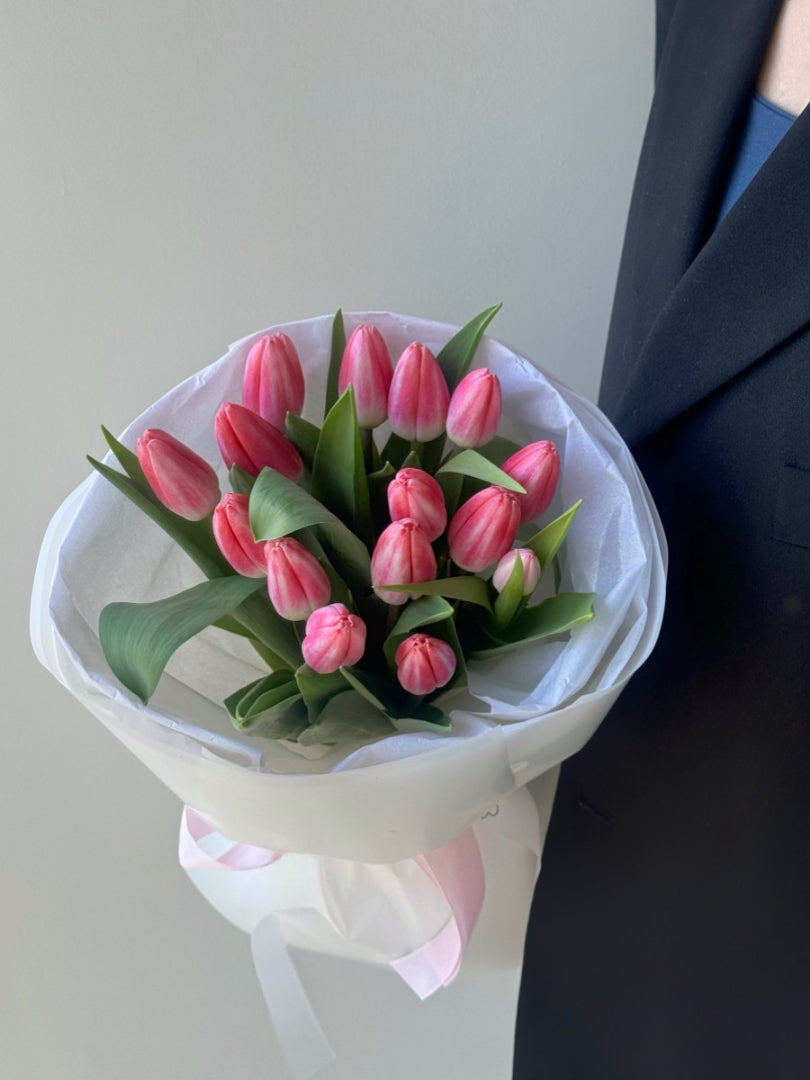 Bouquet of 15 pink tulips